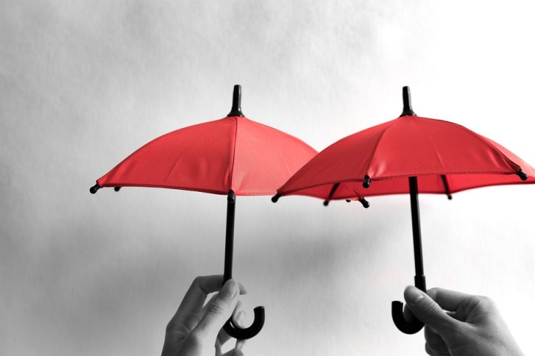 Czy można mieć dwa ubezpieczenia mieszkania?